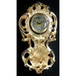 Ceramic wall clock with flowers.