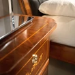 Classic Sonia Night table