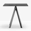 Arki dining table