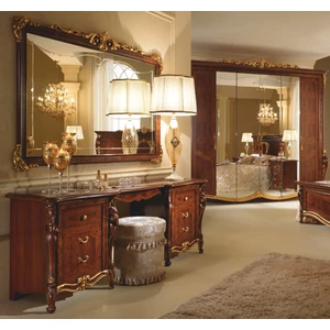 Classic Italian furniture