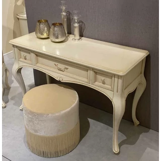 Verdi fésülködő asztal