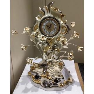 Kerámia óra rózsákkal