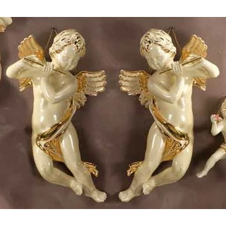 Nagyméretű falra akasztható kerámia angyalka - krémszínű, arany