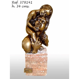 Apa fiával, torzó bronz szobor