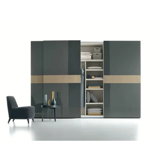 Gardróbszekrény vízszintes díszbetéttel, 3 tolóajtós – TO Frame