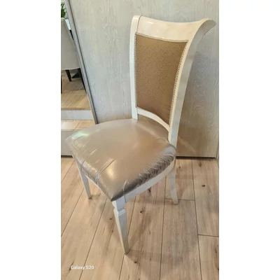 AC Dolce Vita Day Chair with Cat. B fabric