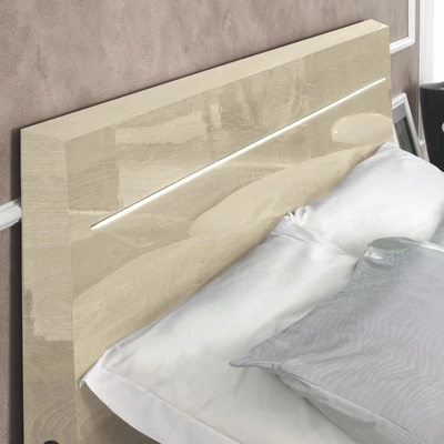 Részlet a fejvégről