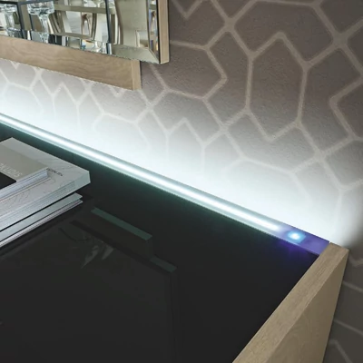 Részlet a komódról