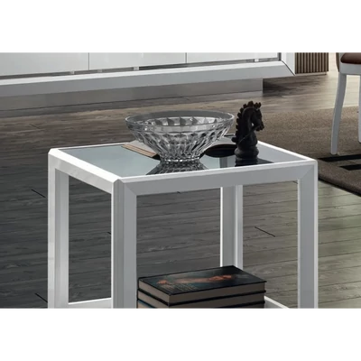 Fehér kisasztal – CA Elite Day