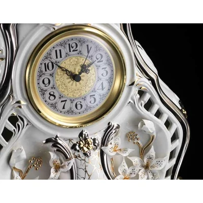 Perla ceramic clock with flowers.