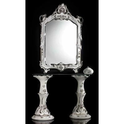 Ceramic mirror with angels.