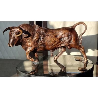 Bull bronze sculpture