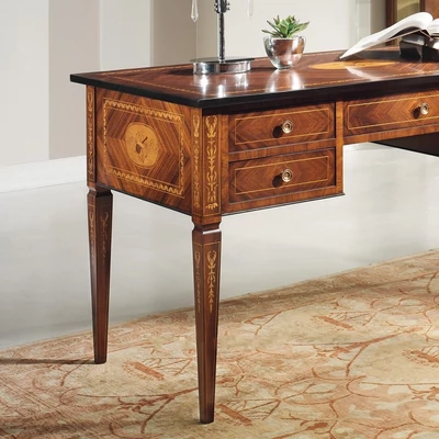 Classic Desk