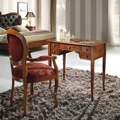 Classic Desk