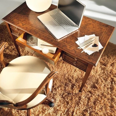 Classic Desk