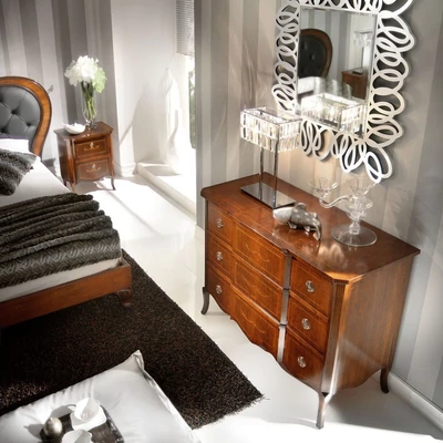 Classic Sonia Chest of drawers