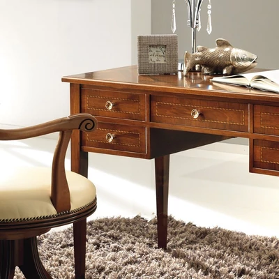 Classic Desk