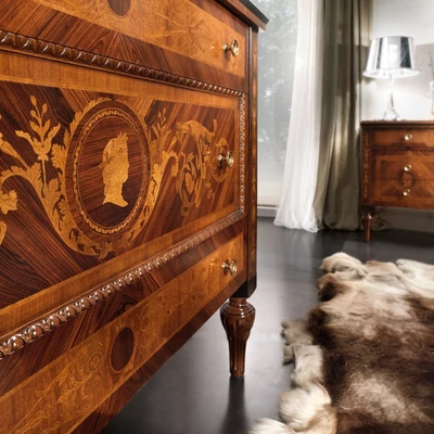 Classic Dante Chest of drawers