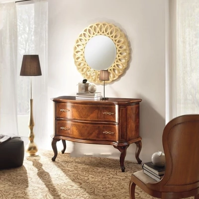 Classic Chest of drawers