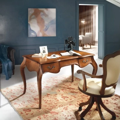 Classic Desk