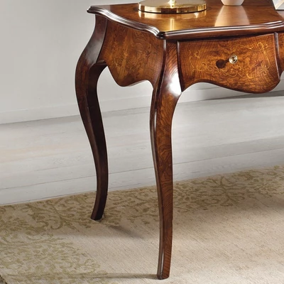 Classic Desk