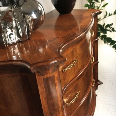 Classic Chest of drawers