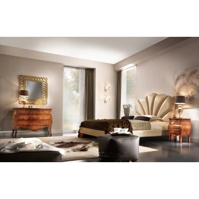 Classic Napoletano Night table