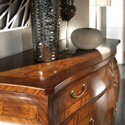 Classic Chest of drawers