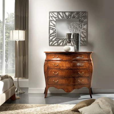 Classic Chest of drawers