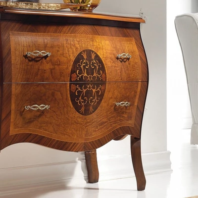 Classic Chest of drawers