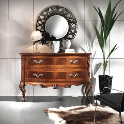 Classic Chest of drawers