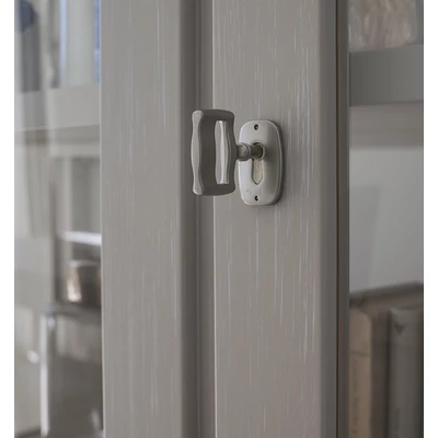 Eden Day 2-ajtós vitrines szekrény (faerezettel)