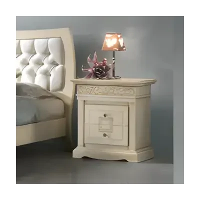 Éjjeliszekrény 2 fiókkal, faragott díszítéssel – Morello 4170