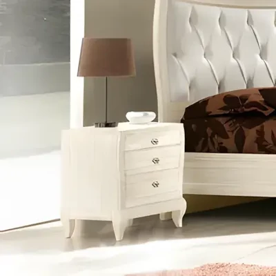 Éjjeliszekrény 3 fiókkal, díszítéssel – Morello 4213