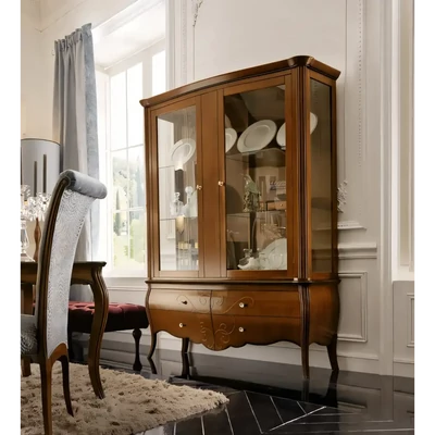 Vitrines szekrény, 2 ajtós, 4 fiókkal, faragott díszítéssel – Morello 2983