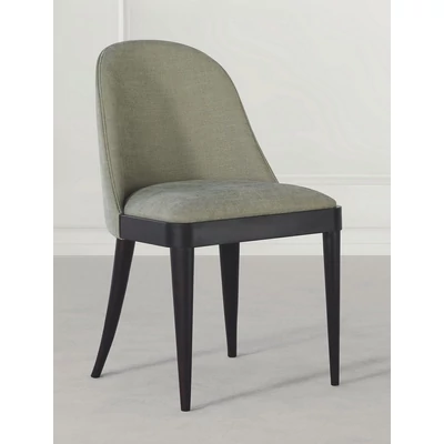 Camilla chair