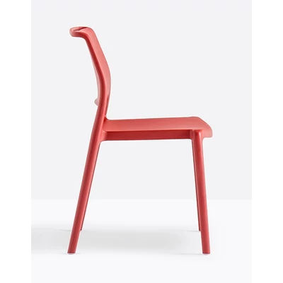 Ara stackable chair