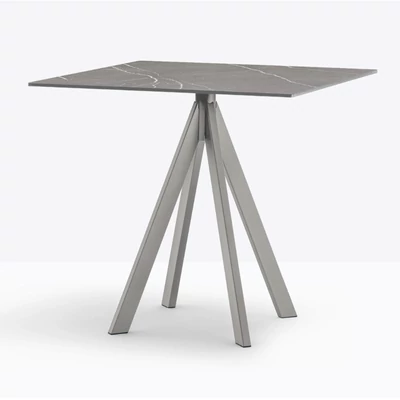 Arki dining table