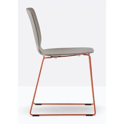 Babila stackable chair