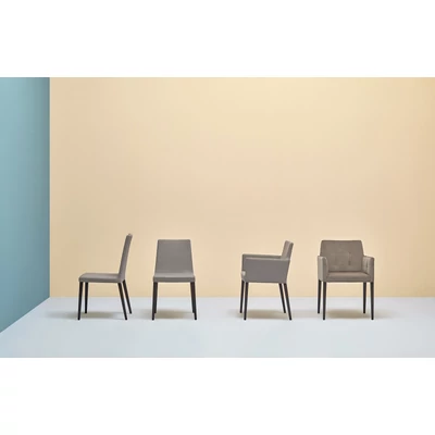 Dress chair