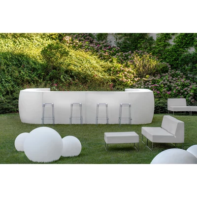 Igloo workstation bar counter