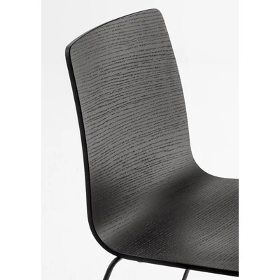 Inga stackable chair