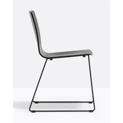 Inga stackable chair