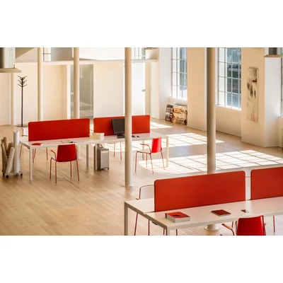 Kuadro office table