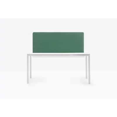 Kuadro office table