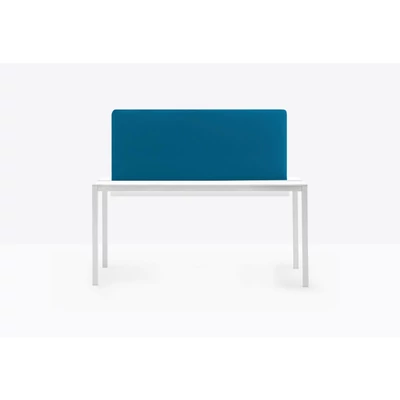 Kuadro office table