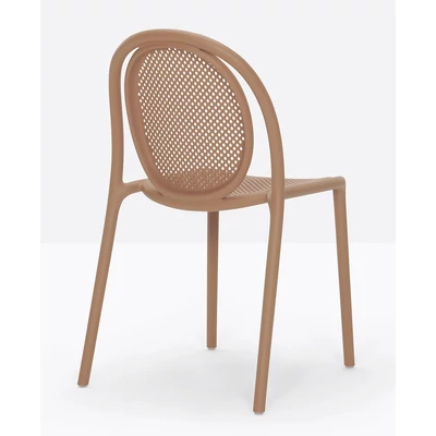 Remind stackable chair