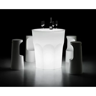 Cubalibre bárasztal