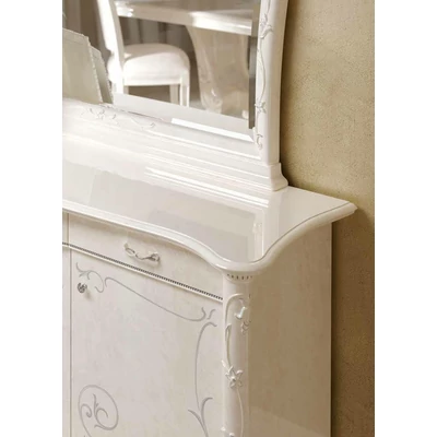 Giulietta Day 3-ajtós tálalószekrény