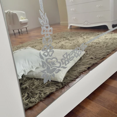 Giulia Cabinet with 2 mirrored sliding doors without Swarovski crystals